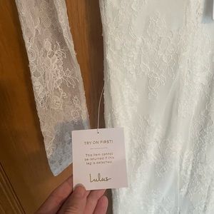 Brand new with tags wedding dress from Lulu’s!